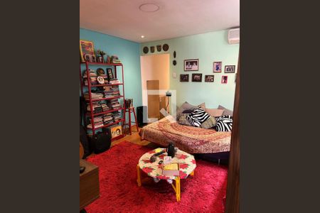 Sala de apartamento à venda com 2 quartos, 68m² em São Geraldo, Porto Alegre