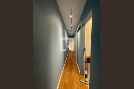 Corredor de apartamento para alugar com 3 quartos, 80m² em Taquara, Rio de Janeiro