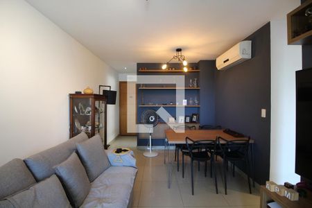 Sala de apartamento à venda com 3 quartos, 76m² em Barra Olímpica, Rio de Janeiro