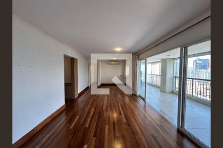 Sala de apartamento à venda com 3 quartos, 138m² em Santo Amaro, São Paulo