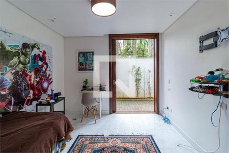 Casa à venda com 4 quartos, 356m² em Jardim Cordeiro, São Paulo