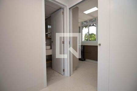 Sala de apartamento para alugar com 3 quartos, 122m² em Shcgn 714, Brasília
