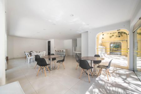 Apartamento à venda com 75m², 2 quartos e 1 vagaÁrea Comum