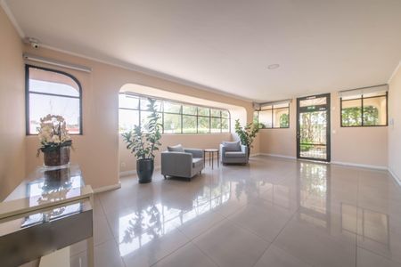 Apartamento à venda com 75m², 2 quartos e 1 vagaHall Social