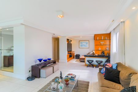 Apartamento à venda com 177m², 3 quartos e 4 vagasSala