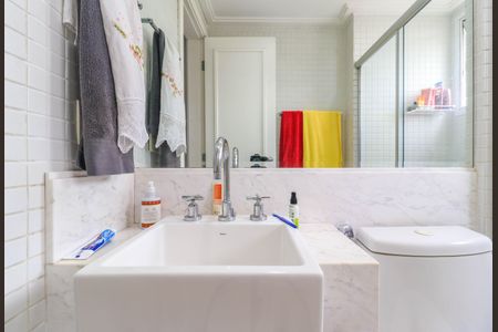 Apartamento à venda com 177m², 3 quartos e 4 vagasBanheiro Social