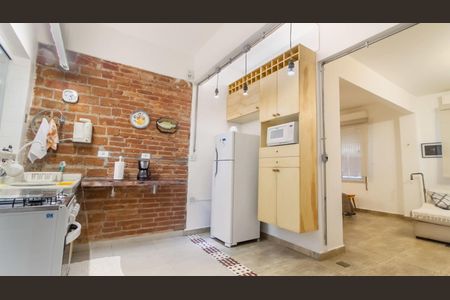 Cozinha de apartamento para alugar com 1 quarto, 54m² em Barra Funda, São Paulo