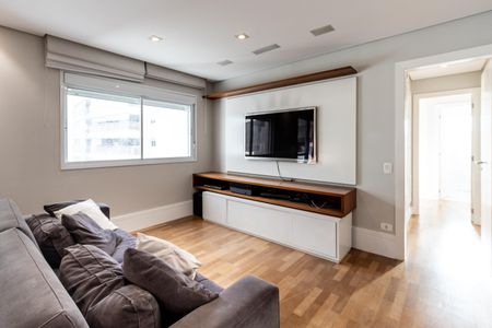 Apartamento para alugar com 3 quartos, 141m² em Vila Romana, São Paulo