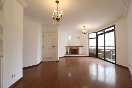 Sala de apartamento para alugar com 3 quartos, 125m² em Indianópolis, São Paulo