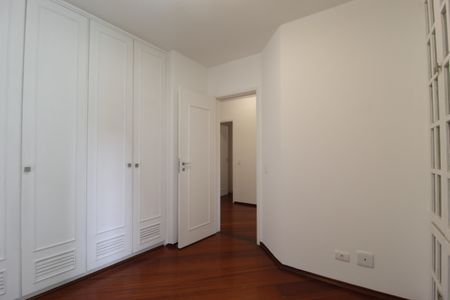 Quarto 1 de apartamento para alugar com 3 quartos, 125m² em Indianópolis, São Paulo