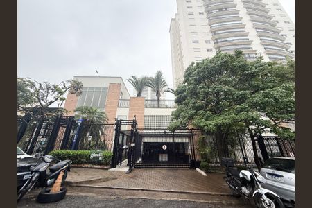 Apartamento à venda com 120m², 3 quartos e 2 vagasFachada