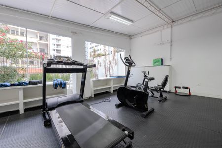 Apartamento para alugar com 34m², 1 quarto e 1 vaga Apartamento para alugar com 34m², 1 quarto e 1 vagaÁrea comum - Academia