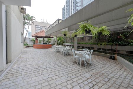 Apartamento para alugar com 34m², 1 quarto e 1 vaga Apartamento para alugar com 34m², 1 quarto e 1 vagaÁrea comum - Churrasqueira