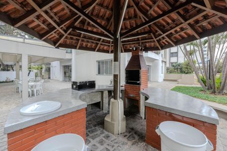 Apartamento para alugar com 34m², 1 quarto e 1 vaga Apartamento para alugar com 34m², 1 quarto e 1 vagaÁrea comum - Churrasqueira