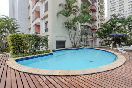 Apartamento para alugar com 34m², 1 quarto e 1 vaga Apartamento para alugar com 34m², 1 quarto e 1 vagaÁrea comum - Piscina