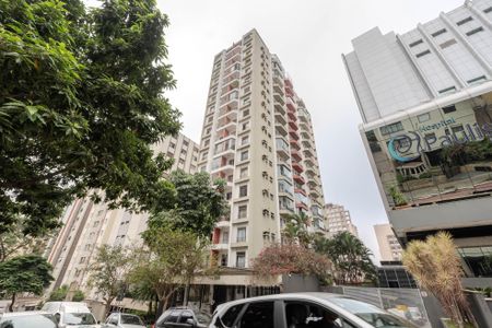 Apartamento para alugar com 34m², 1 quarto e 1 vaga Apartamento para alugar com 34m², 1 quarto e 1 vagaFachada