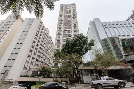 Apartamento para alugar com 34m², 1 quarto e 1 vaga Apartamento para alugar com 34m², 1 quarto e 1 vagaFachada