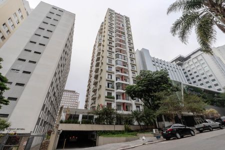 Apartamento para alugar com 34m², 1 quarto e 1 vaga Apartamento para alugar com 34m², 1 quarto e 1 vagaFachada