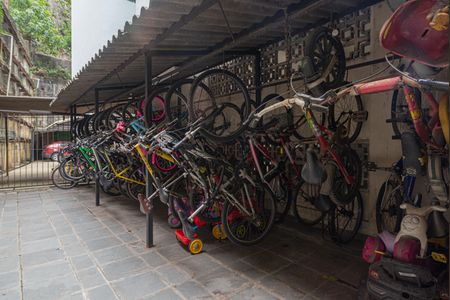 Apartamento à venda com 110m², 3 quartos e 1 vaga Apartamento à venda com 110m², 3 quartos e 1 vagaÁrea comum - Bicicletário