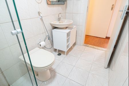 Apartamento à venda com 110m², 3 quartos e 1 vaga Apartamento à venda com 110m², 3 quartos e 1 vagaBanheiro da Suíte