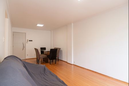 Apartamento à venda com 110m², 3 quartos e 1 vaga Apartamento à venda com 110m², 3 quartos e 1 vagaSala