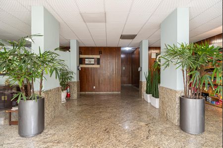 Apartamento à venda com 110m², 3 quartos e 1 vaga Apartamento à venda com 110m², 3 quartos e 1 vagaÁrea comum - Hall Social