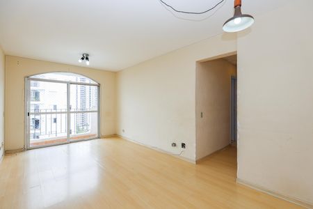 Sala de apartamento para alugar com 3 quartos, 72m² em Vila Suzana, São Paulo