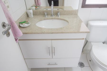 Apartamento para alugar com 210m², 3 quartos e 4 vagas Apartamento para alugar com 210m², 3 quartos e 4 vagasBanheiro da Suíte 3