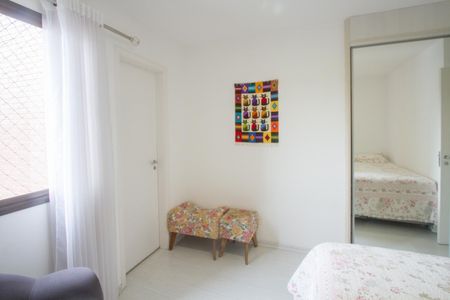 Apartamento para alugar com 210m², 3 quartos e 4 vagas Apartamento para alugar com 210m², 3 quartos e 4 vagasSuíte 2
