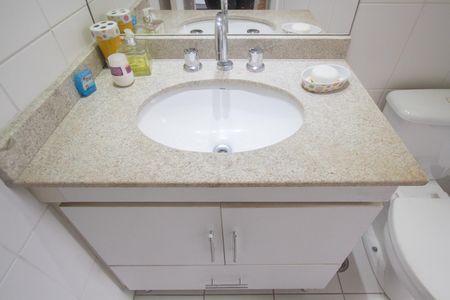 Apartamento para alugar com 210m², 3 quartos e 4 vagas Apartamento para alugar com 210m², 3 quartos e 4 vagasBanheiro da Suíte 2