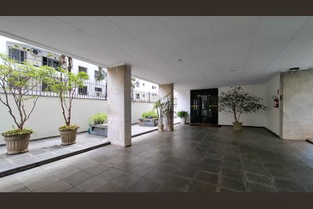 Apartamento para alugar com 130m², 2 quartos e 1 vaga Apartamento para alugar com 130m², 2 quartos e 1 vagaEntrada do Prédio
