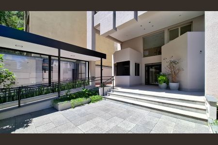 Apartamento à venda com 42m², 1 quarto e 1 vagaEntrada do Prédio