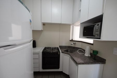 Studio para alugar com 55m², 1 quarto e 2 vagas Studio para alugar com 55m², 1 quarto e 2 vagasCozinha