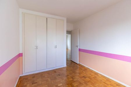 Apartamento à venda com 240m², 3 quartos e 1 vaga Apartamento à venda com 240m², 3 quartos e 1 vagaQuarto 1