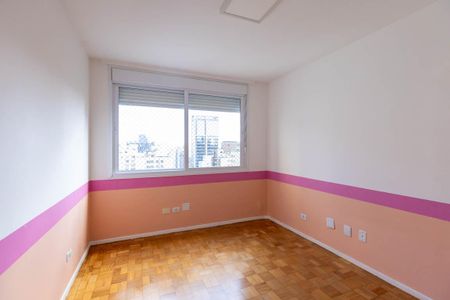 Apartamento à venda com 240m², 3 quartos e 1 vaga Apartamento à venda com 240m², 3 quartos e 1 vagaQuarto 1