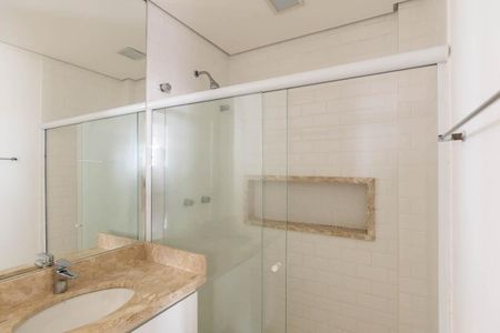 Apartamento à venda com 240m², 3 quartos e 1 vaga Apartamento à venda com 240m², 3 quartos e 1 vagaBanheiro 2