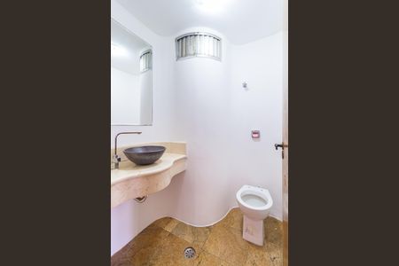 Apartamento à venda com 300m², 5 quartos e 3 vagasLavabo