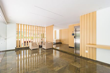 Apartamento à venda com 300m², 5 quartos e 3 vagasHall social