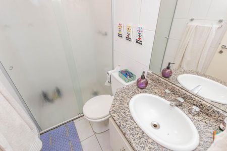 Apartamento à venda com 65m², 3 quartos e 2 vagasBanheiro Social