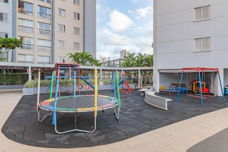Apartamento à venda com 65m², 3 quartos e 2 vagasÁrea comum - Playground