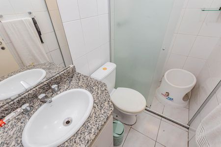 Apartamento à venda com 65m², 3 quartos e 2 vagasBanheiro da Suíte