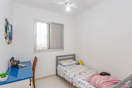 Apartamento à venda com 65m², 3 quartos e 2 vagasQuarto 2