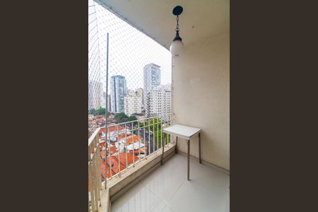 Sacada da Sala de apartamento para alugar com 2 quartos, 56m² em Bosque da Saúde, São Paulo