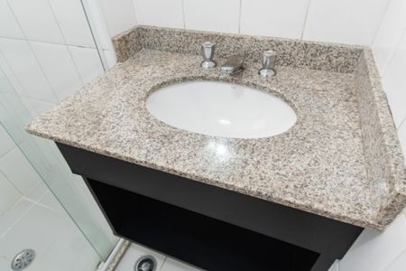 Apartamento à venda com 51m², 2 quartos e 1 vaga Apartamento à venda com 51m², 2 quartos e 1 vagaBanheiro