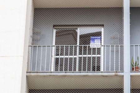 Apartamento à venda com 82m², 3 quartos e 1 vaga Apartamento à venda com 82m², 3 quartos e 1 vagaPlaca
