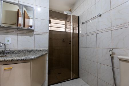 Apartamento à venda com 82m², 3 quartos e 1 vaga Apartamento à venda com 82m², 3 quartos e 1 vagaBanheiro