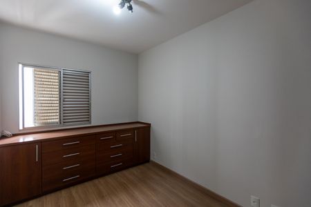 Apartamento à venda com 82m², 3 quartos e 1 vaga Apartamento à venda com 82m², 3 quartos e 1 vagaQuarto 2