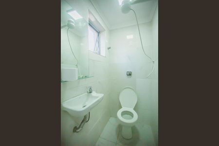 Apartamento à venda com 61m², 2 quartos e 1 vaga Apartamento à venda com 61m², 2 quartos e 1 vagaBanheiro de serviço