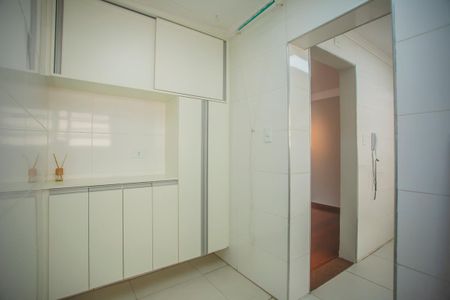 Apartamento à venda com 61m², 2 quartos e 1 vaga Apartamento à venda com 61m², 2 quartos e 1 vagaÁrea de Serviço