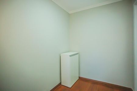 Apartamento à venda com 61m², 2 quartos e 1 vaga Apartamento à venda com 61m², 2 quartos e 1 vagaQuarto de Serviço